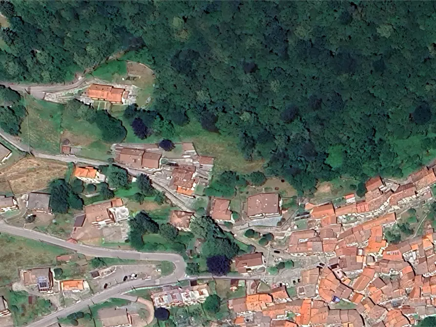 Immagine 17 di Casa bifamiliare in vendita  in Via Monte San Primo  a Sormano
