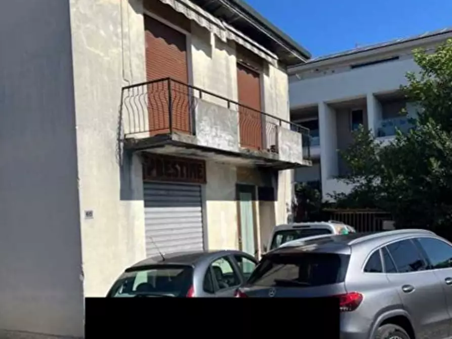 Immagine 2 di Laboratorio in vendita  in Via Milano a Olgiate Comasco