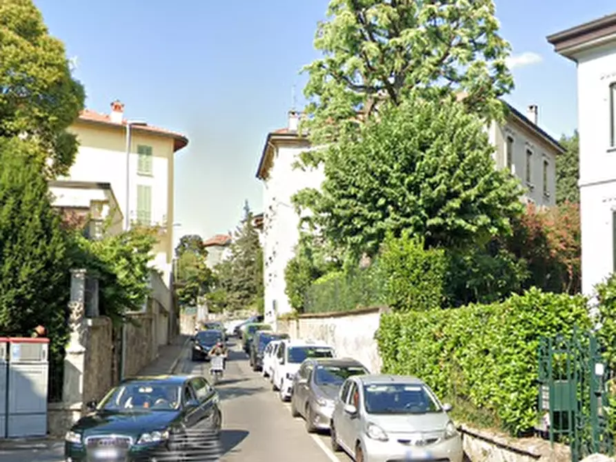 Immagine 2 di Ufficio in vendita  in via Cattaneo a Cantù
