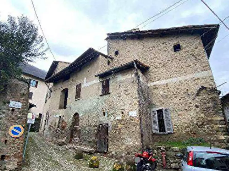 Immagine 1 di Rustico / casale in vendita  in Via dei Ronchi a Olgiate Molgora
