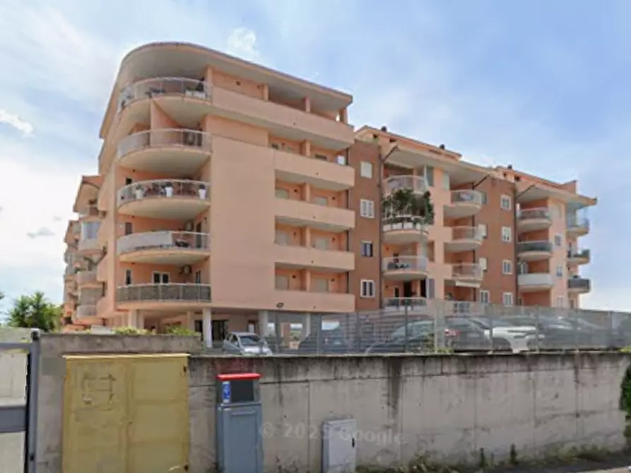 Immagine 3 di Garage in vendita  in Viale Gianluigi Bonelli a Roma