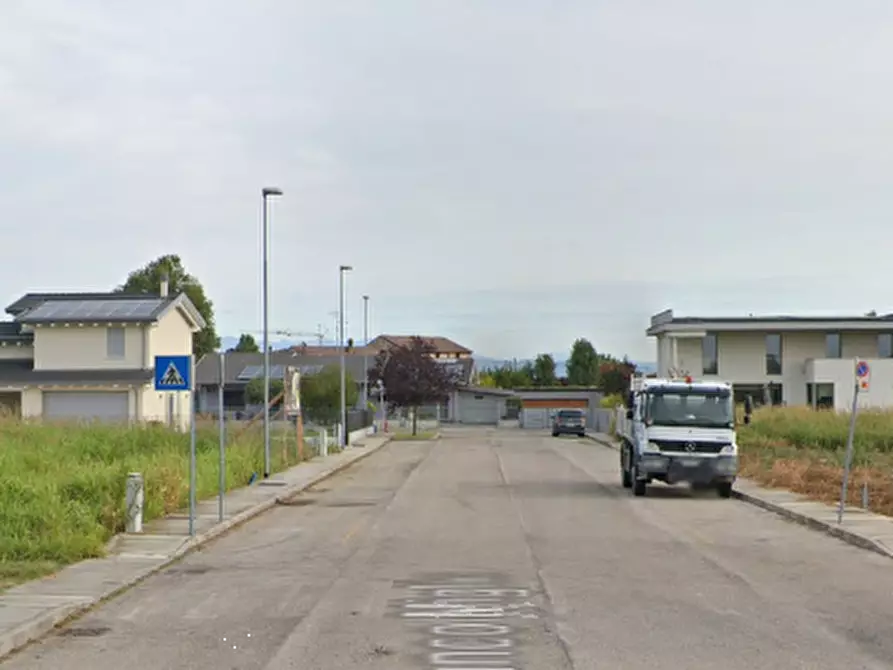 Immagine 3 di Terreno edificabile in vendita  in Via Gianfranco Miglio a Oppeano