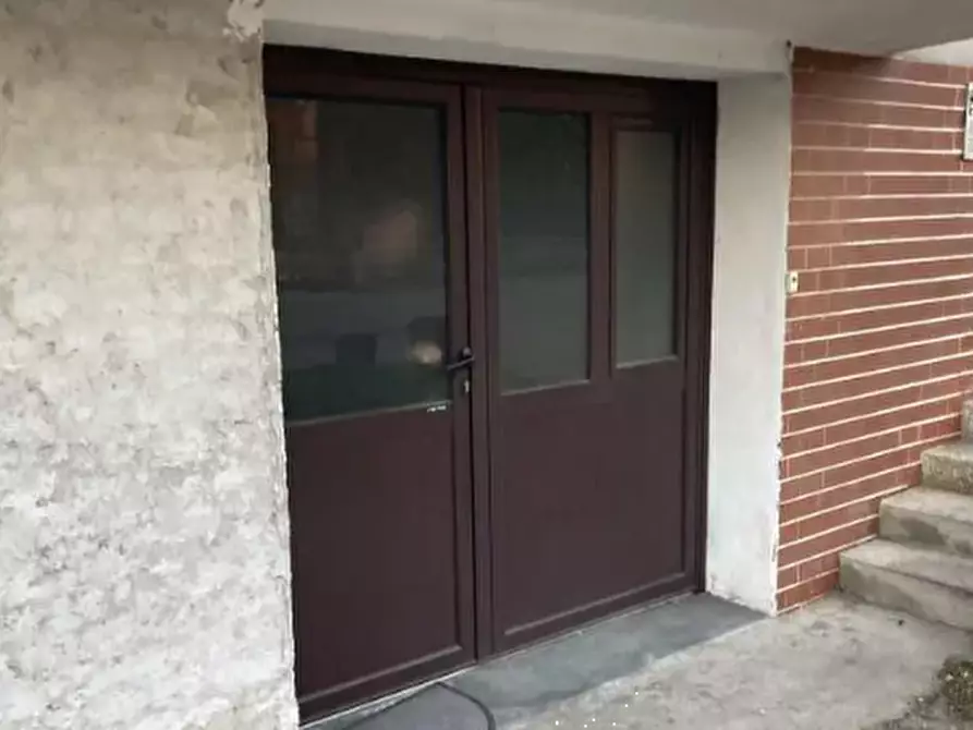 Immagine 2 di Appartamento in vendita  in Via Isola Borromeo a Malnate