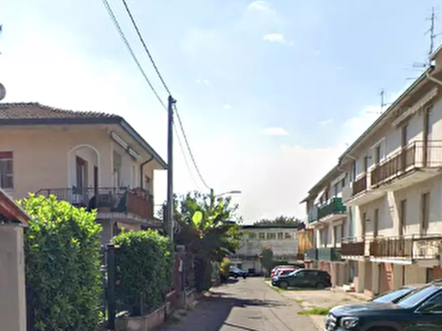 Immagine 7 di Appartamento in vendita  in Via Isola Borromeo a Malnate