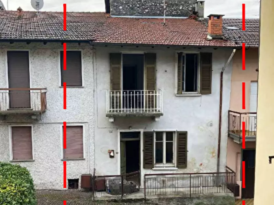 Immagine 1 di Appartamento in vendita  in Piazza Patrioti a Taino