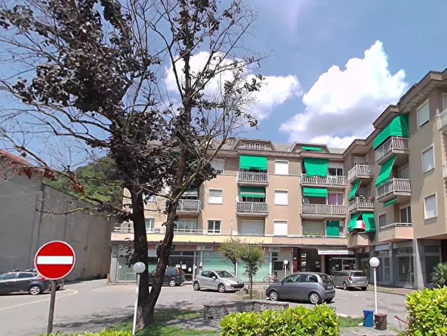 Immagine 3 di Appartamento in vendita  in Via Valcuvia a Cittiglio