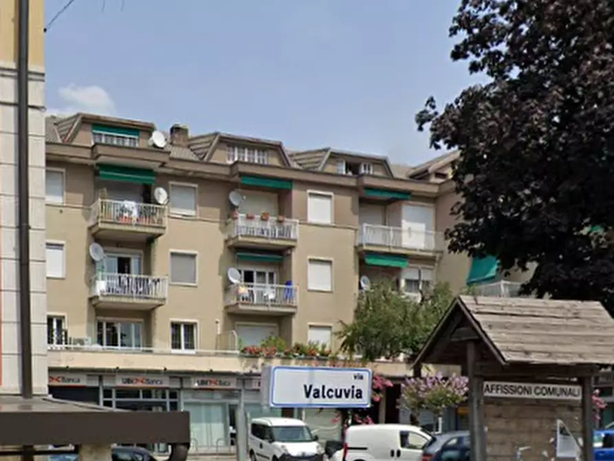 Immagine 5 di Appartamento in vendita  in Via Valcuvia a Cittiglio