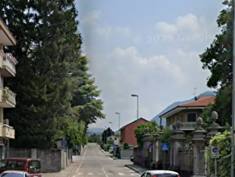 Immagine 6 di Appartamento in vendita  in Via Valcuvia a Cittiglio