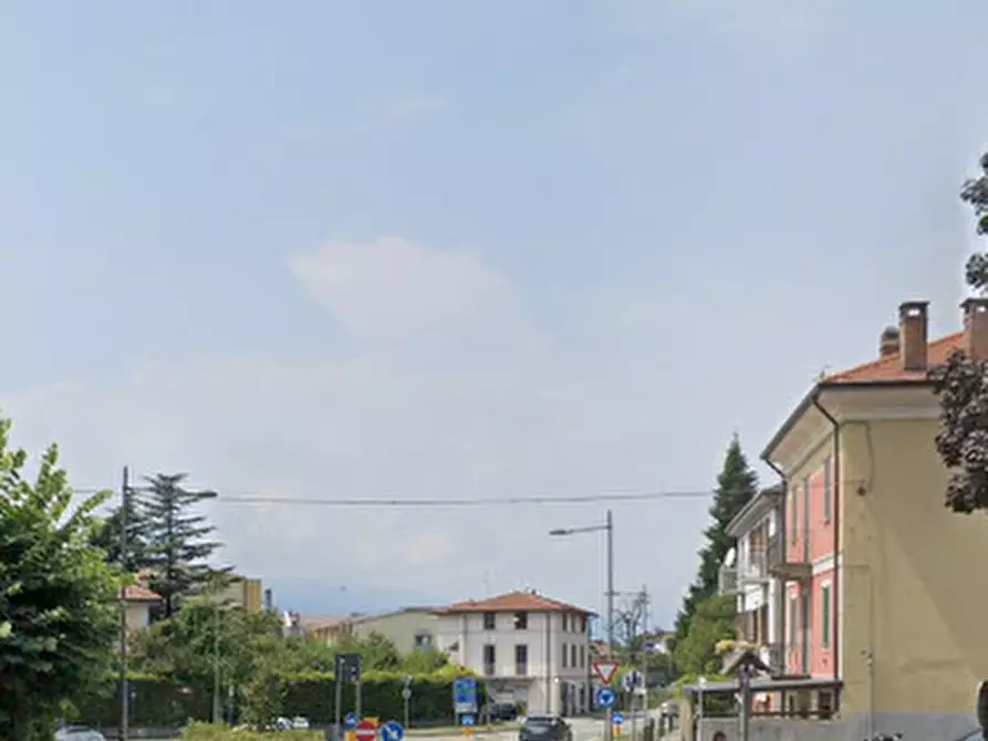 Immagine 7 di Appartamento in vendita  in Via Valcuvia a Cittiglio