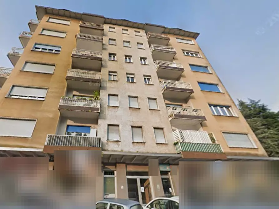 Immagine 3 di Appartamento in vendita  in Via G. Verdi a Gemonio