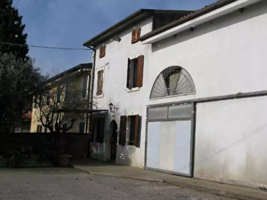 Immagine 6 di Porzione di casa in vendita  in Localita' Maria dei Pigni a Illasi