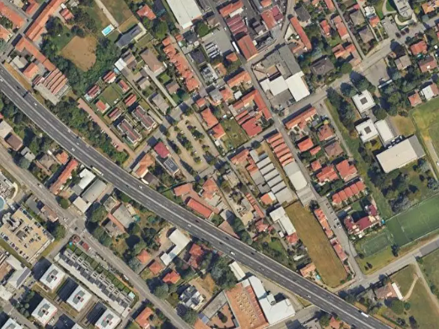 Immagine 5 di Appartamento in vendita  in Via Canova a Gallarate