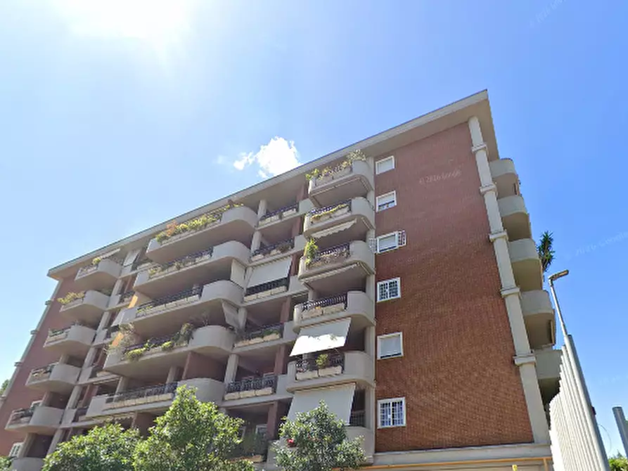 Immagine 3 di Appartamento in vendita  in Via Giorgio del Vecchio a Roma