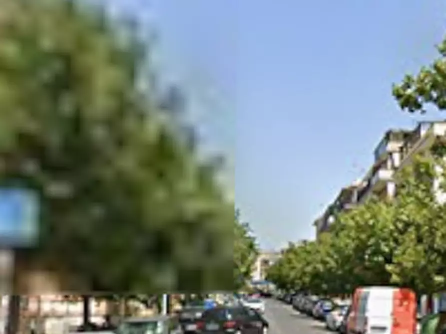 Immagine 5 di Negozio in vendita  in Via Pietro Gasparri a Roma