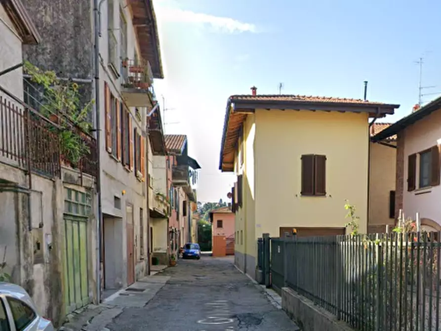 Immagine 20 di Appartamento in vendita  in Via Don Carlo Gnocchi a Malnate