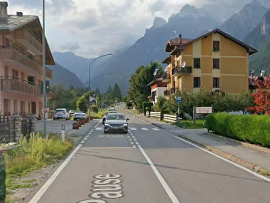 Immagine 5 di Magazzino in vendita  in Via Pause  a Auronzo Di Cadore
