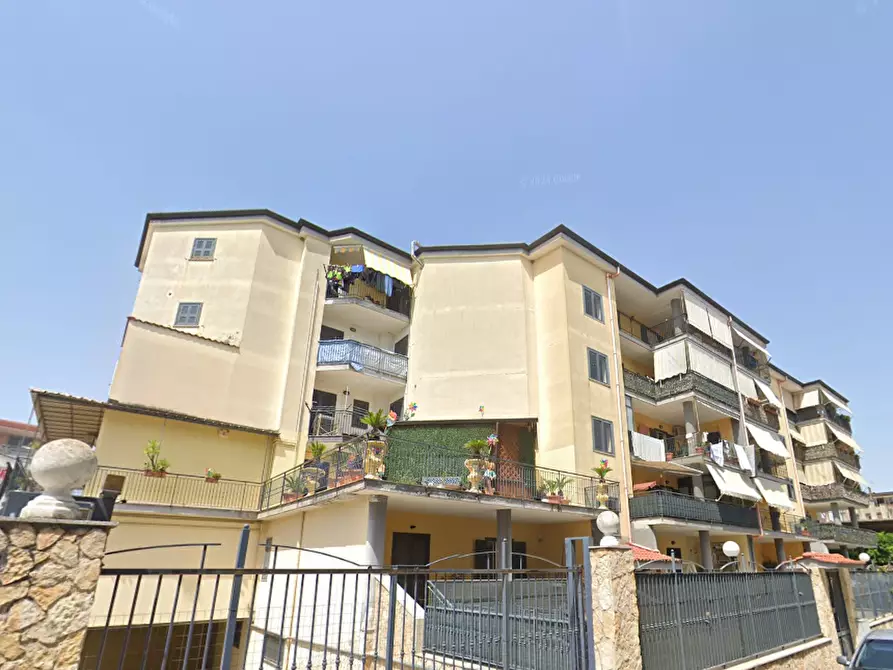 Immagine 10 di Appartamento in vendita  in Via Pietro Mascagni a Orta Di Atella