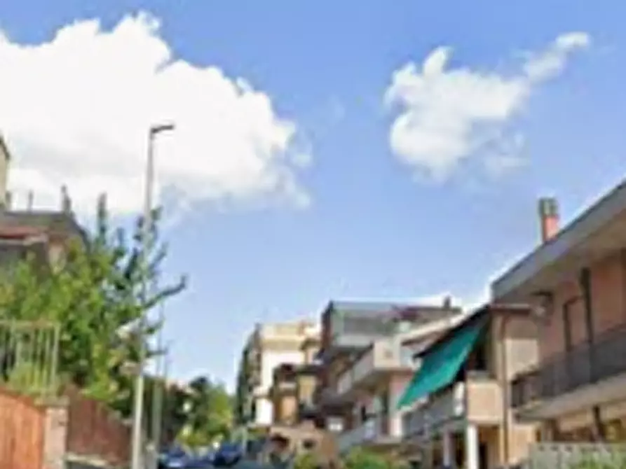 Immagine 5 di Negozio in vendita  in Via Rocco Pagliara a Roma