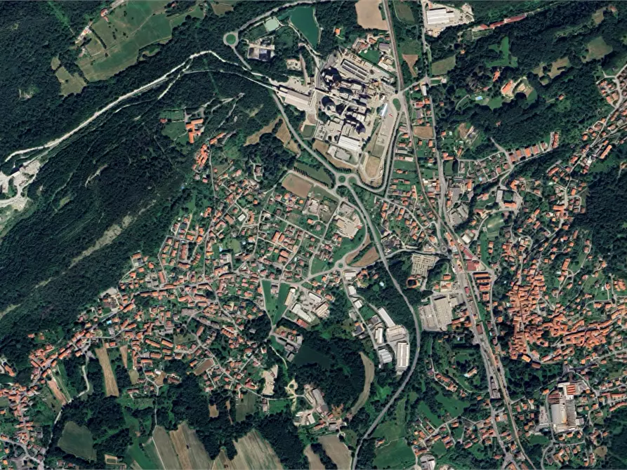 Immagine 11 di Appartamento in vendita  in Via XX Settembre a Caravate