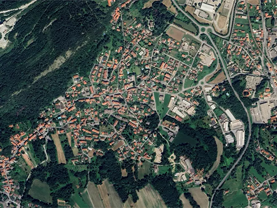 Immagine 18 di Appartamento in vendita  in Via XX Settembre a Caravate