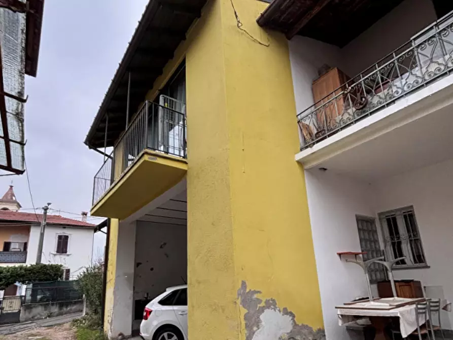 Immagine 3 di Appartamento in vendita  in Via Monte Pasubio a Sangiano