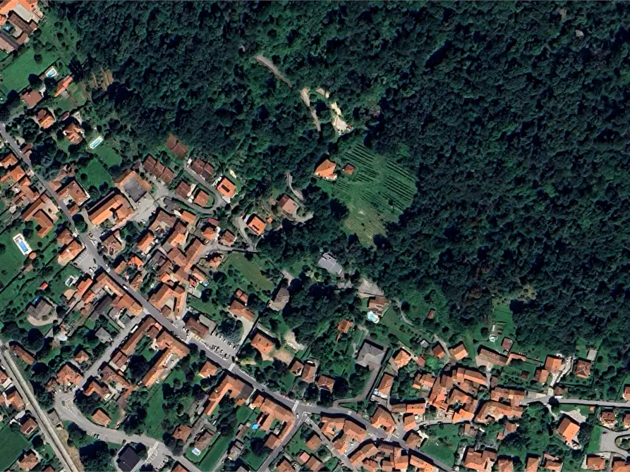Immagine 12 di Appartamento in vendita  in Via Monte Pasubio a Sangiano