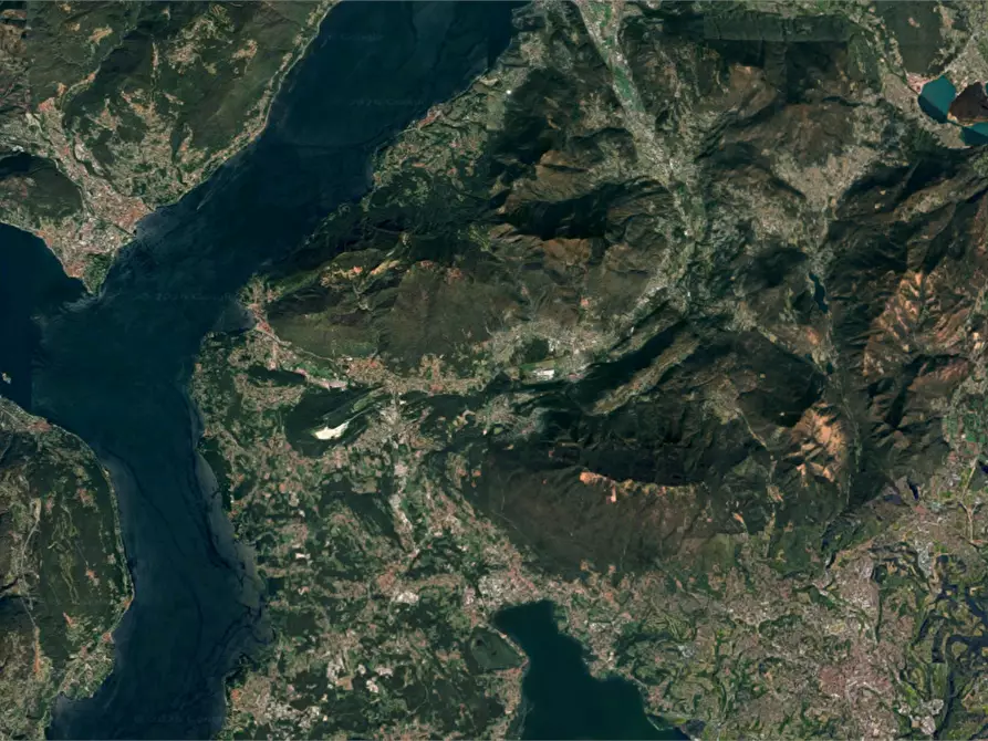 Immagine 16 di Appartamento in vendita  in Via Monte Pasubio a Sangiano