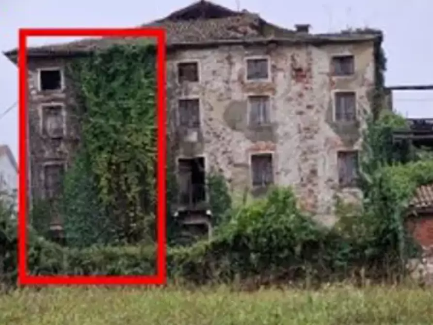 Immagine 1 di Rustico / casale in vendita  in Via Cesare Battisti a San Vito Di Leguzzano
