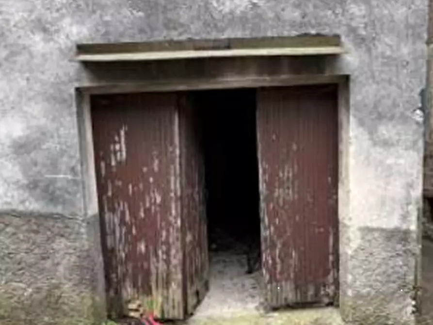 Immagine 2 di Appartamento in vendita  in Via San Bernardo  a Perledo