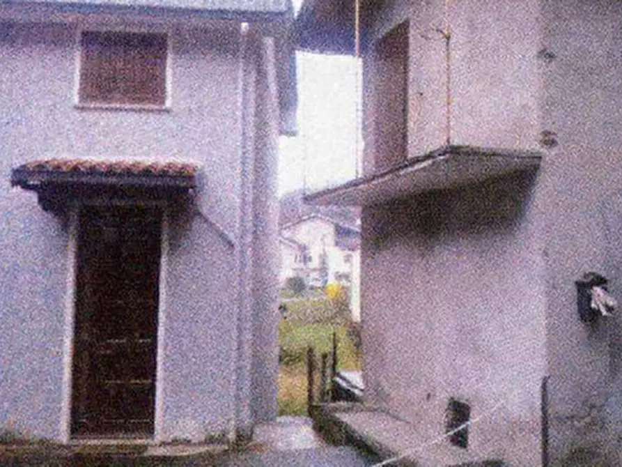 Immagine 1 di Appartamento in vendita  in Via Uberto da Masanzana a Mesenzana
