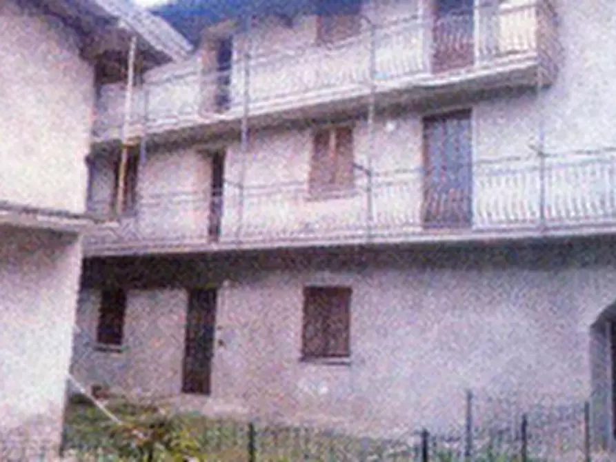Immagine 1 di Appartamento in vendita  in Via Uberto da Masanzana a Mesenzana