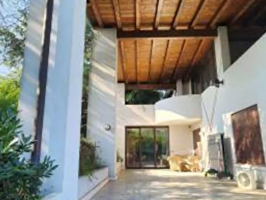 Immagine 4 di Villa in vendita  in Via Campo Sportivo  a Schio