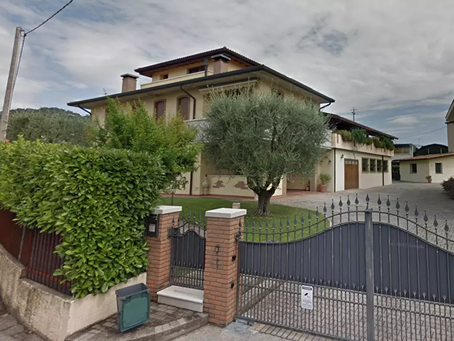 Immagine 2 di Casa bifamiliare in vendita  in V. Gazzo  a Pianezze