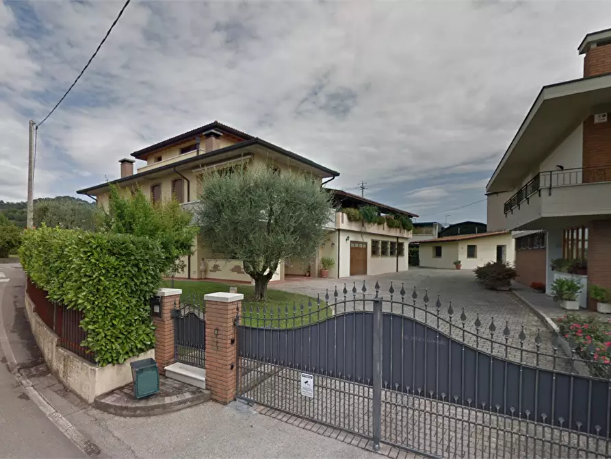 Immagine 3 di Casa bifamiliare in vendita  in V. Gazzo  a Pianezze