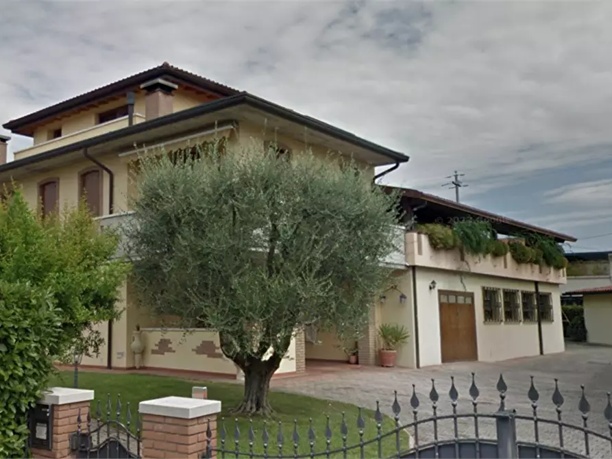 Immagine 4 di Casa bifamiliare in vendita  in V. Gazzo  a Pianezze