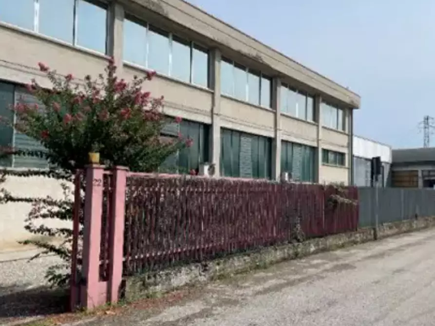 Immagine 1 di Capannone industriale in vendita  in Via Nazario Sauro a Costabissara