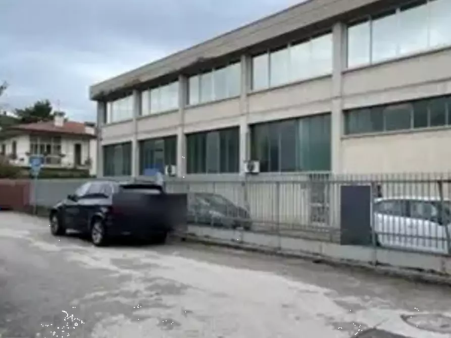 Immagine 3 di Capannone industriale in vendita  in Via Nazario Sauro a Costabissara