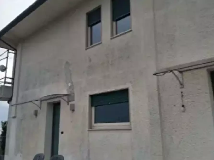 Immagine 3 di Casa bifamiliare in vendita  in Via Torricelle a Fara Vicentino
