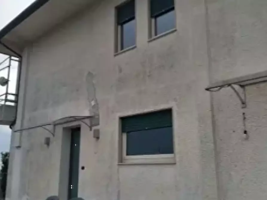 Immagine 4 di Casa bifamiliare in vendita  in Via Torricelle a Fara Vicentino