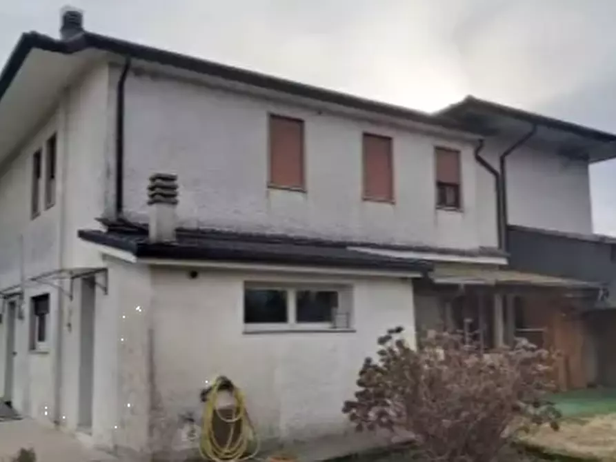 Immagine 7 di Casa bifamiliare in vendita  in Via Torricelle a Fara Vicentino