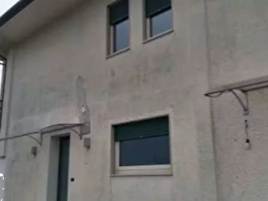 Immagine 11 di Casa bifamiliare in vendita  in Via Torricelle a Fara Vicentino