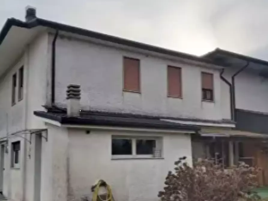 Immagine 15 di Casa bifamiliare in vendita  in Via Torricelle a Fara Vicentino