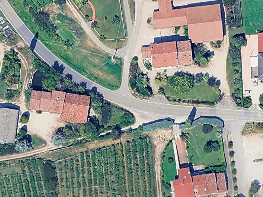 Immagine 5 di Terreno agricolo in vendita  in Via Barbarago a Sona