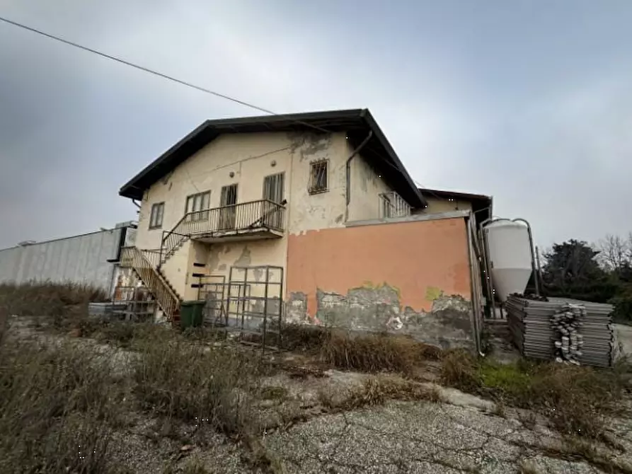Immagine 1 di Capannone industriale in vendita  in Via Cicogna a Roveredo Di Gua'