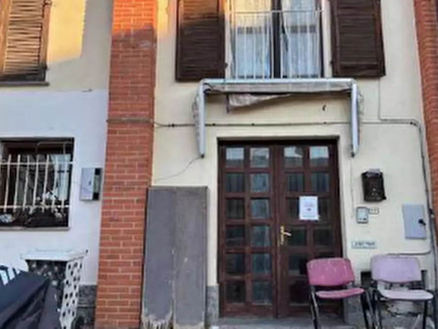 Immagine 2 di Appartamento in vendita  in Via Garibaldi a Venegono Superiore