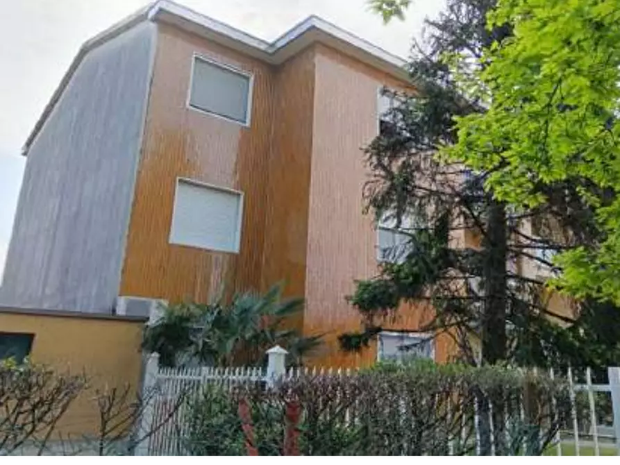 Immagine 2 di Appartamento in vendita  in Via Del Carso a Arluno