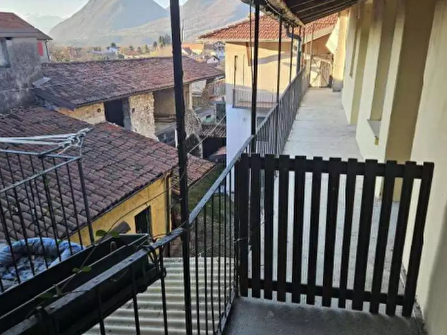 Immagine 6 di Appartamento in vendita  in Via Biasini a Azzio