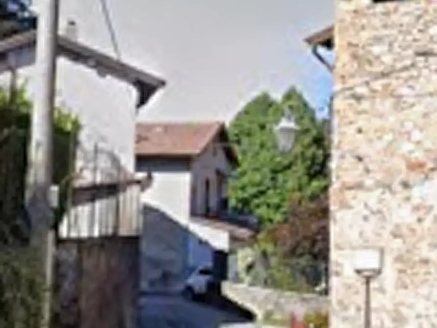 Immagine 10 di Appartamento in vendita  in Via Biasini a Azzio