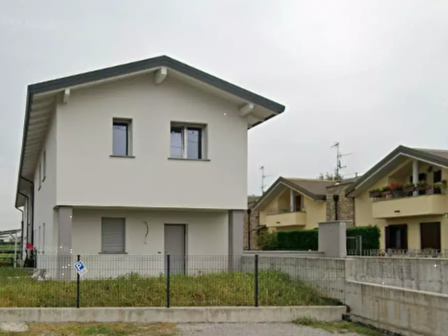 Immagine 6 di Appartamento in vendita  in Via Cappelletta a Sulbiate