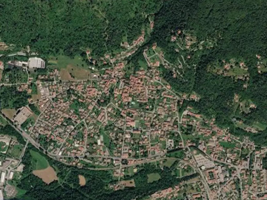 Immagine 5 di Appartamento in vendita  in Via A. Volta a Cittiglio